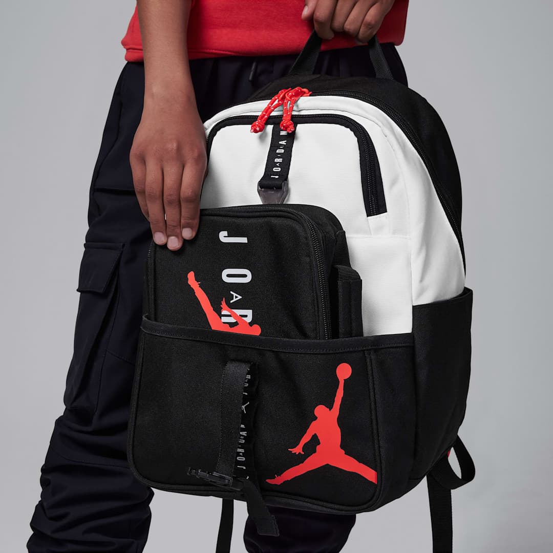 Nike Elemental Big Kids' Backpack (20L)