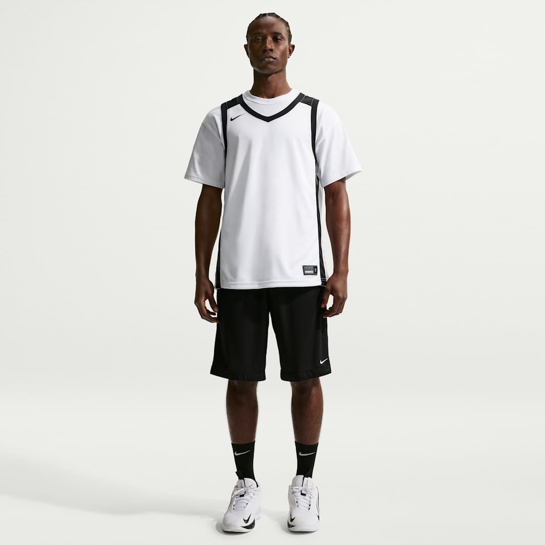 Nike Standard Issue Men's Dri-FIT 6" Basketball Shorts
