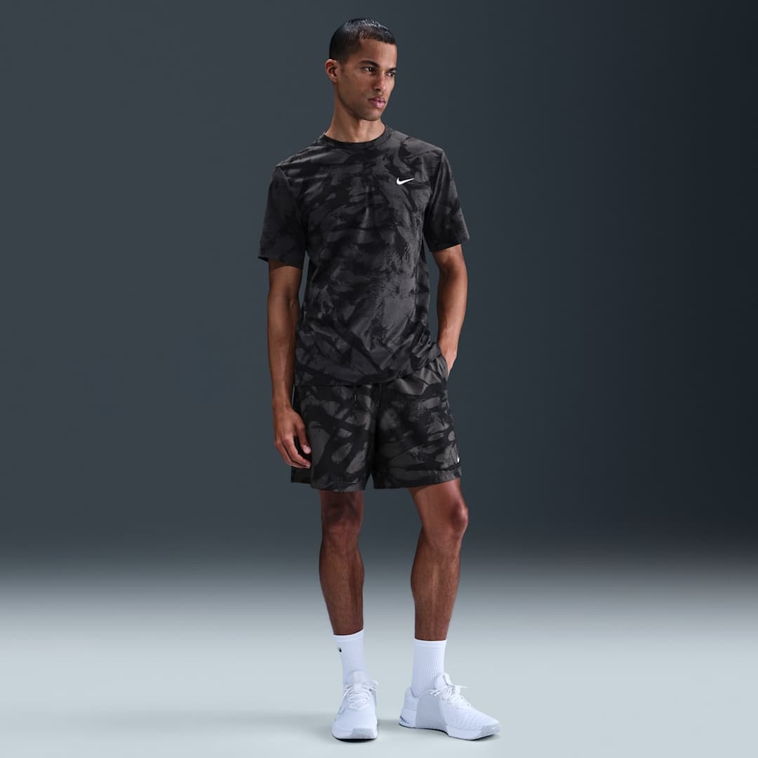 Nike Form Men's Dri-FIT 7" Unlined Versatile Shorts