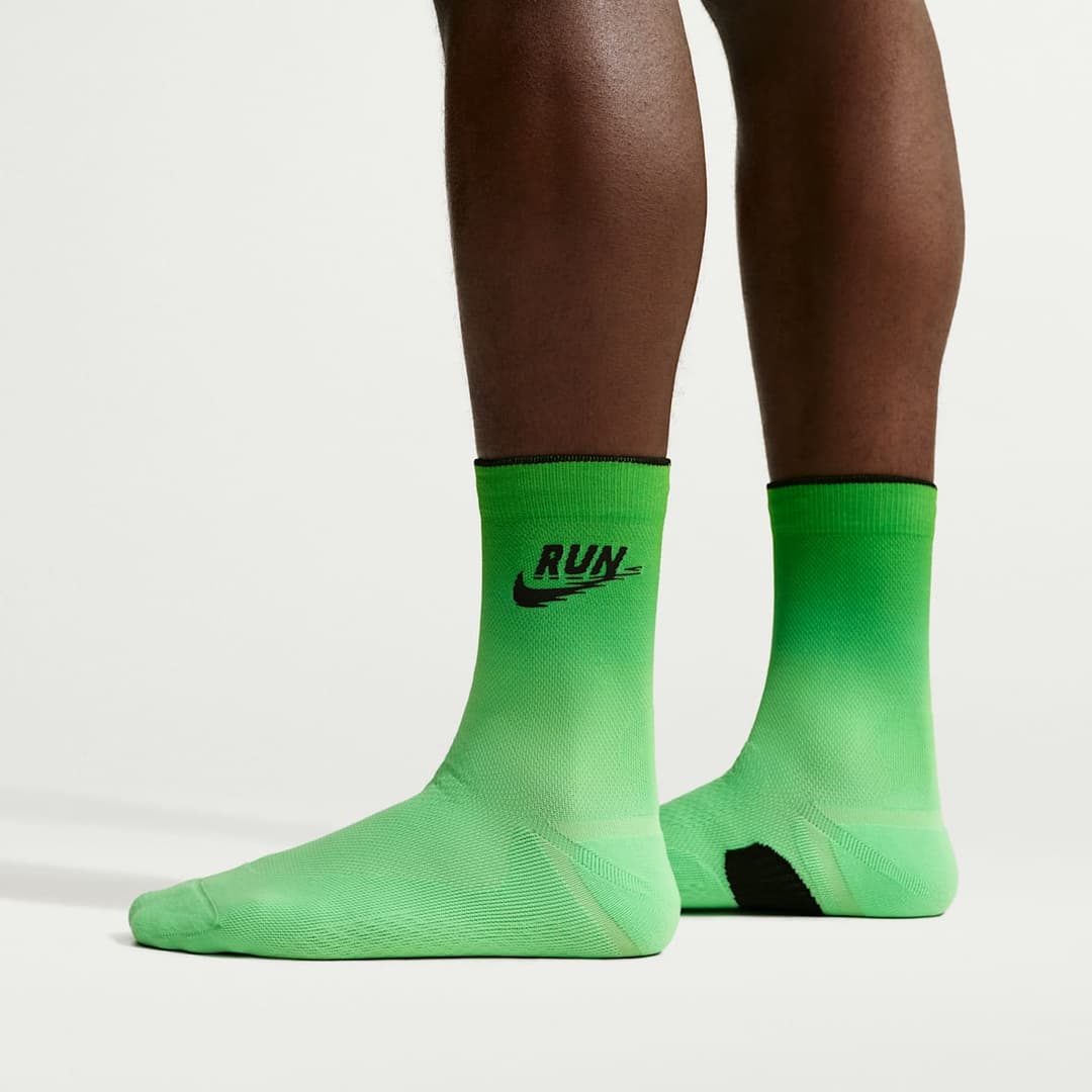 Nike Run Midweight Running Crew Socks (1 Pair)